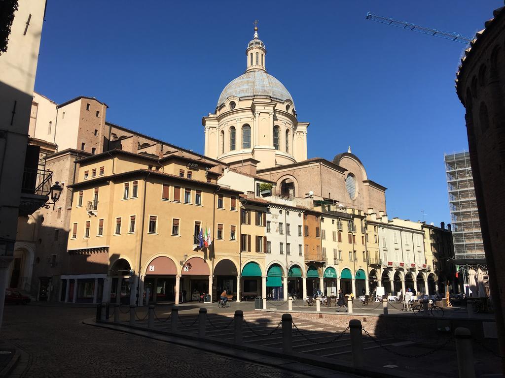 Domus Nova Residenza Il B&B Mantova Exterior photo