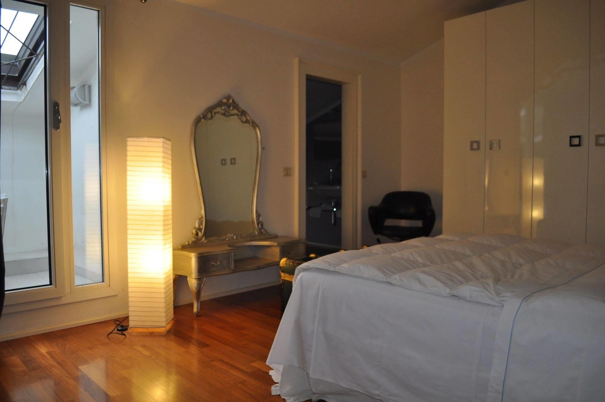 Domus Nova Residenza Il B&B Mantova Exterior photo